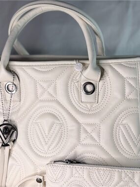 White Quilted Tote Handbag with Crossbody Strap & Matching Pouch